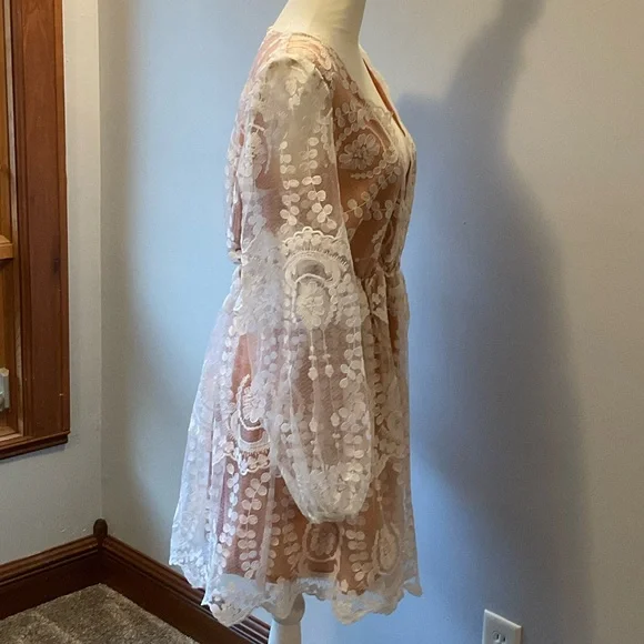 Boohoo White Lace Long Sleeve Dress - Picture 4 of 9